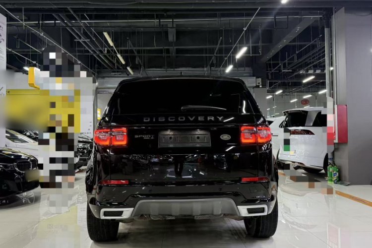 路虎 发现运动版 2020款 249PS R-Dynamic 性能科技版 7座车身外观6006