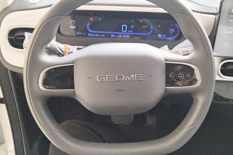 吉利银河 熊猫 2025款 210km 元气熊中控内饰13