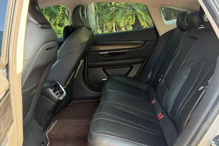 小鹏P7 2022款 480N+中控内饰7007