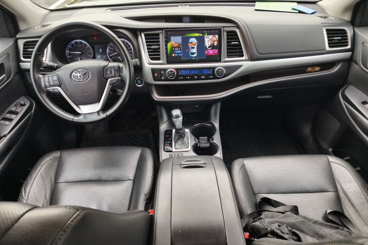 丰田 汉兰达 2015款 2.0T 两驱豪华版 7座中控内饰12