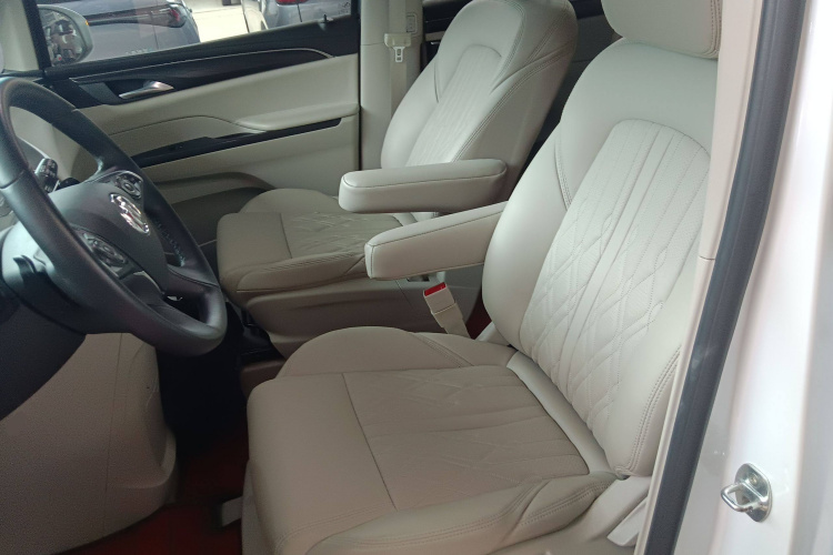 别克GL8 2021款 ES陆尊 653T 舒适型局部细节19