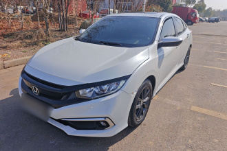 本田 思域 2021款 HATCHBACK 220TURBO CVT劲擎控