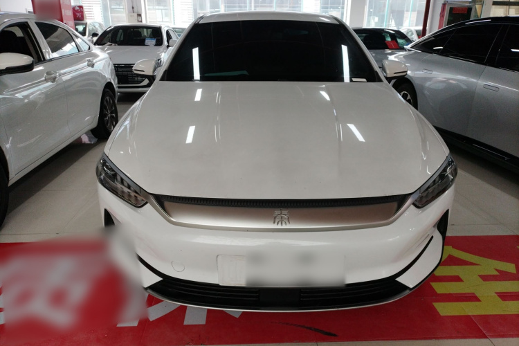 比亚迪 秦PLUS 2025款 EV 510KM 标准版车身外观2