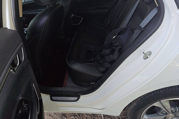 吉利汽车 帝豪GL 2019款 1.4T CVT精英智享型中控内饰7004