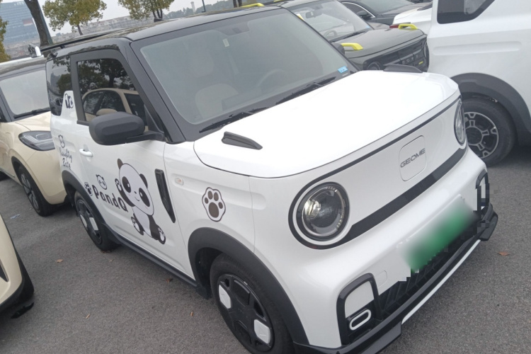 吉利银河 2025款 210km 熊猫卡丁车身外观3