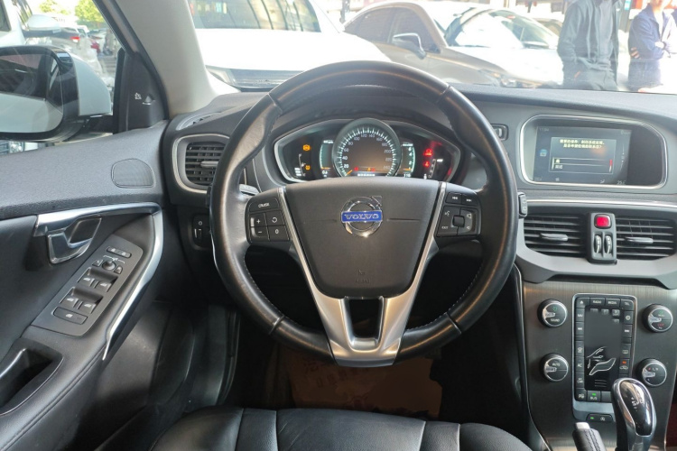 沃尔沃V40 2015款 1.6T 智雅版局部细节13