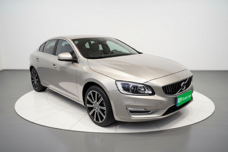 沃尔沃S60 2019款 S60L 改款 T5 智驭菁英版车身外观3