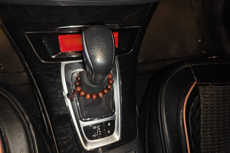 雪铁龙C5 2013款 2.0L 自动尊享型局部细节18