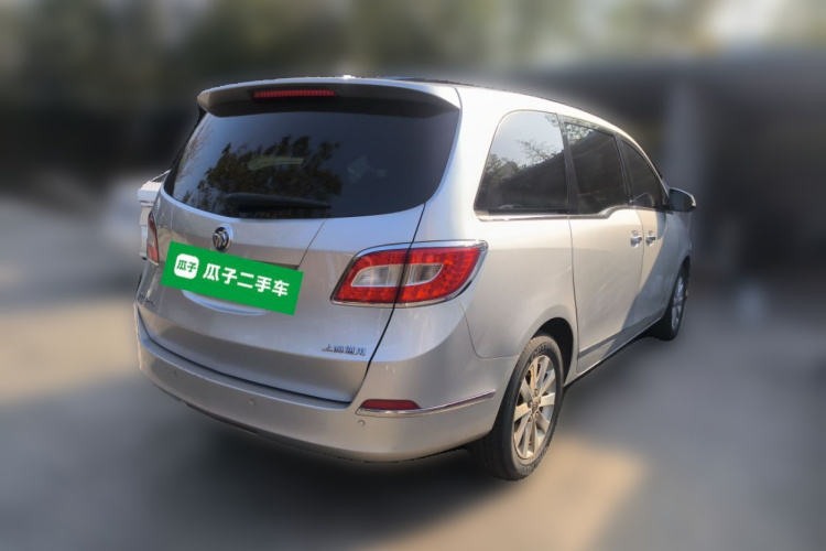 别克GL8 2011款 2.4L LT豪华商务行政版车身外观6005