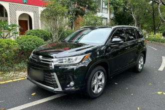 丰田 汉兰达 2018款 2.0T 四驱尊贵版 7座 国VI