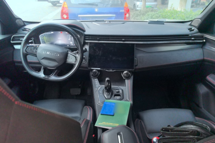 领克05 2020款 2.0TD 四驱劲Halo中控内饰12