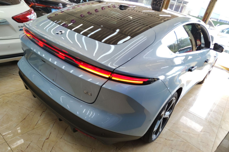 蔚来ET5 2024款 75kWh车身外观7