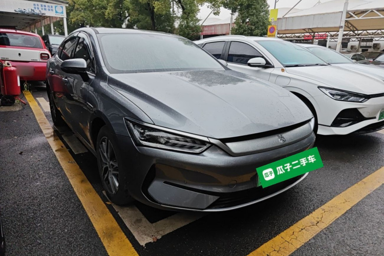 比亚迪 秦PLUS 2023款 冠军版 EV 510KM超越型车身外观3