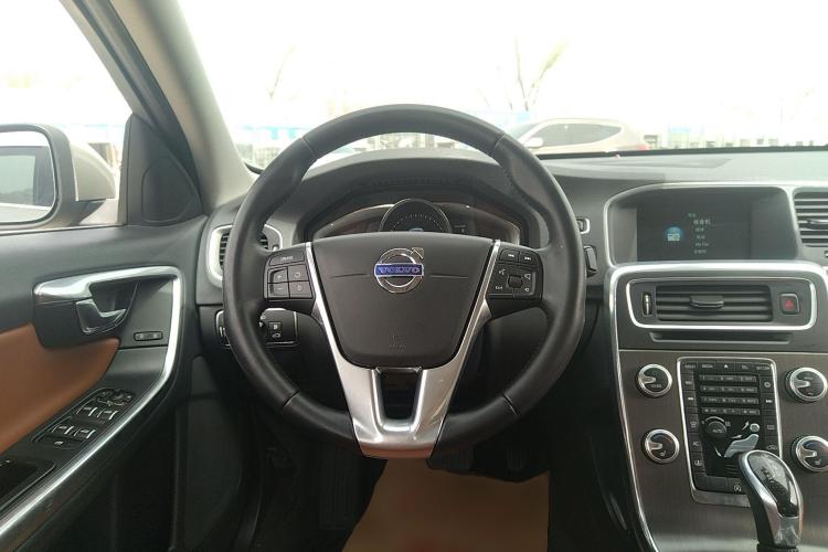 沃尔沃S60 2016款 S60L T5 智驭版局部细节13