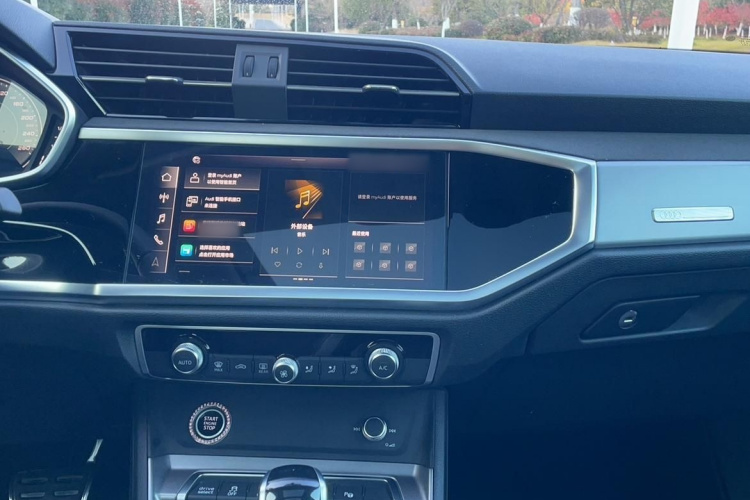 奥迪Q3 2023款 40 TFSI 时尚动感型局部细节16