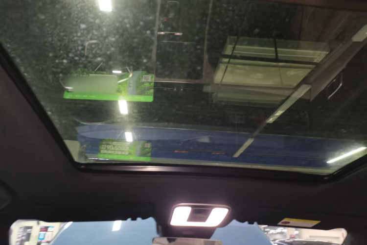 理想汽车 理想ONE 2021款 增程6座版中控内饰22