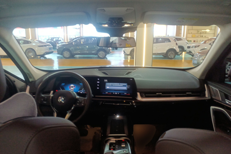 宝马X1 2023款 sDrive25Li X设计套装中控内饰12