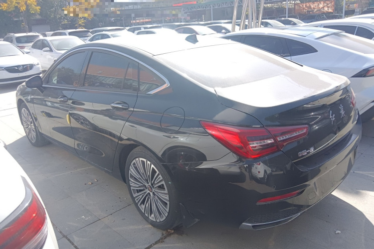 红旗H5 2022款 经典款 改款 1.5T DCT旗韵版车身外观4