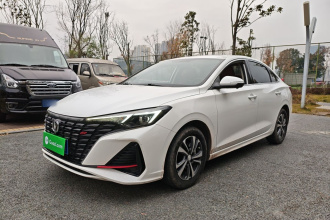 长安 逸动 2022款 PLUS 蓝鲸NE 1.4T GDI DCT尊贵版