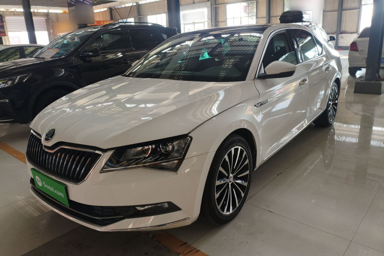 斯柯达 速派 2018款 TSI330 DSG舒适版 国V车身外观1