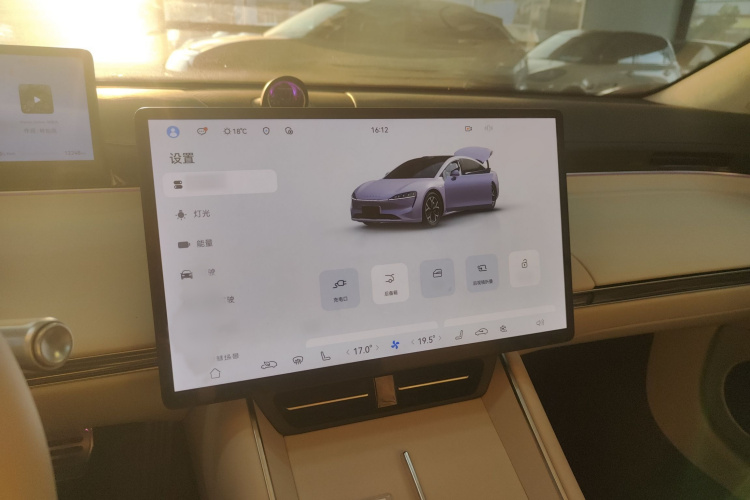 鸿蒙智行 智界S7 2025款 855km Max局部细节16