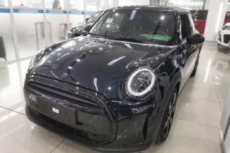 MINI 2023款 1.5T COOPER 紫夜出逃 特别版