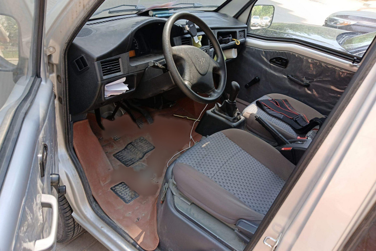 五菱汽车 五菱之光 2020款 1.2L 实用型 国VI LSI中控内饰7003