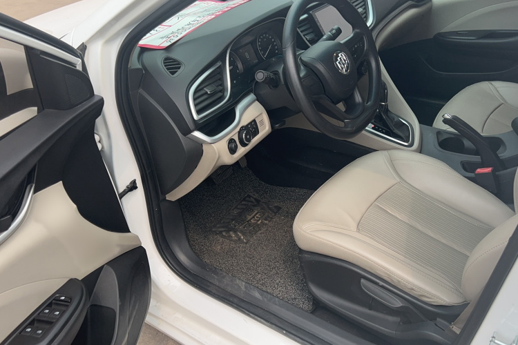 别克 英朗 2017款 15N 自动精英型局部细节19