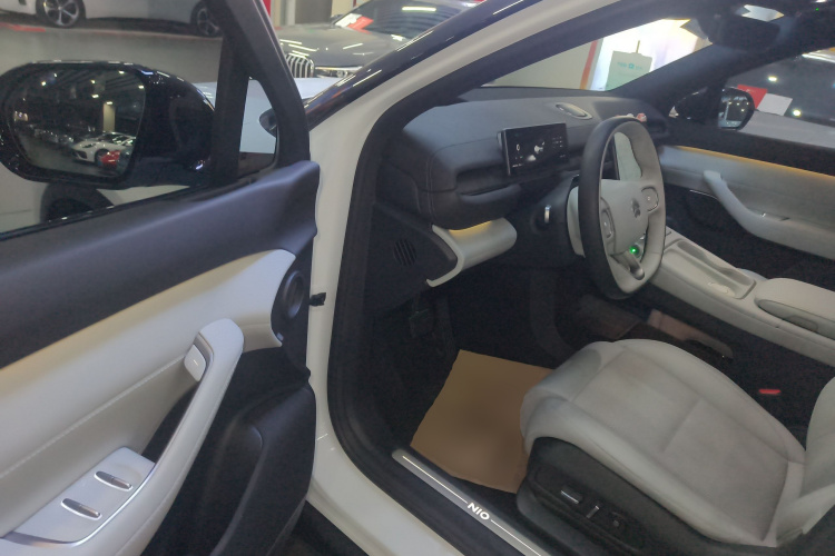 蔚来ES6 2023款 75kWh中控内饰20