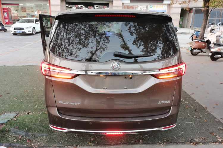 别克GL8 2020款 陆上公务舱 652T 舒适型车身外观6004