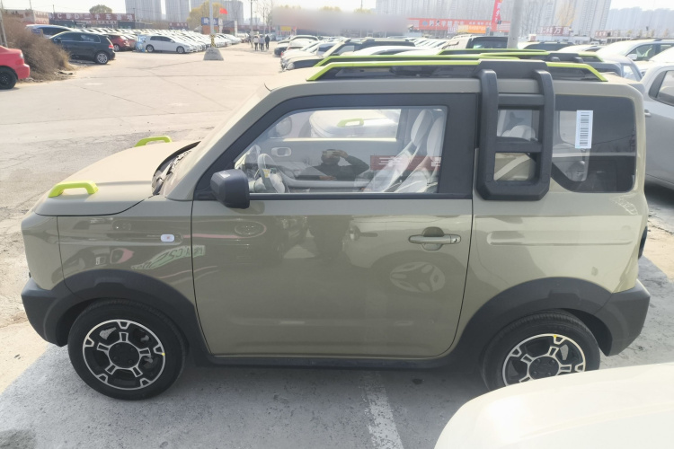 吉利银河 2025款 210km 熊猫骑士车身外观6003