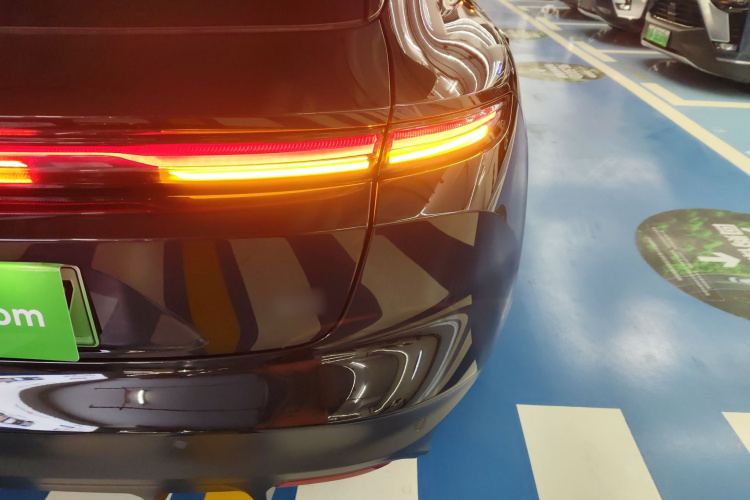 蔚来ET5T 2024款 75kWh Touring车身外观9