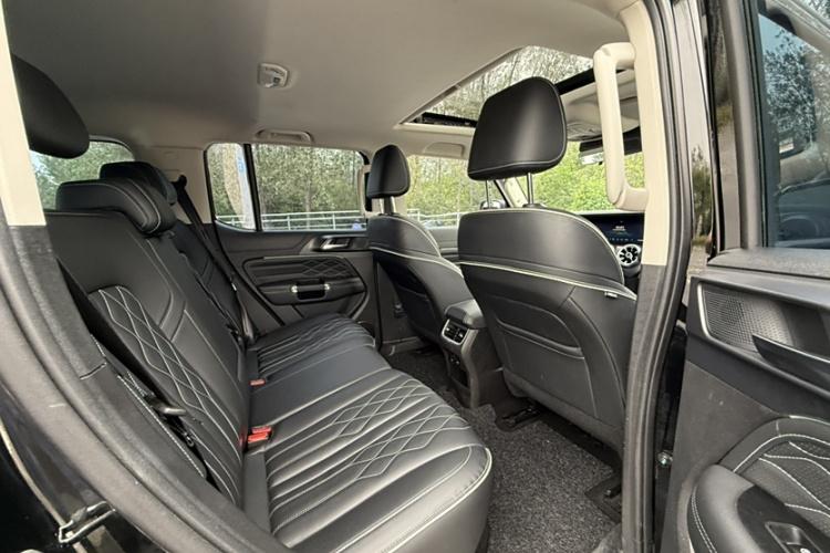 坦克300 2023款 越野版 2.0T 挑战者中控内饰7006