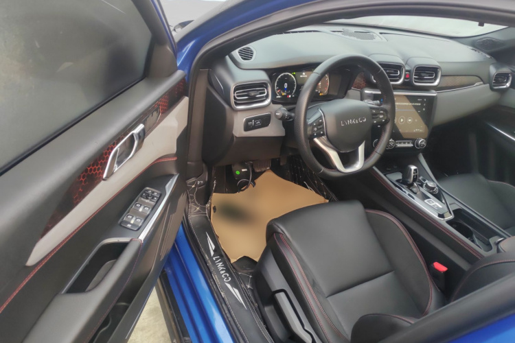 领克03 2019款 1.5TD DCT劲版 国VI中控内饰20