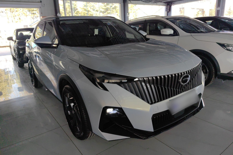 广汽传祺 传祺GS3 2023款 影速 270T 劲享版车身外观3