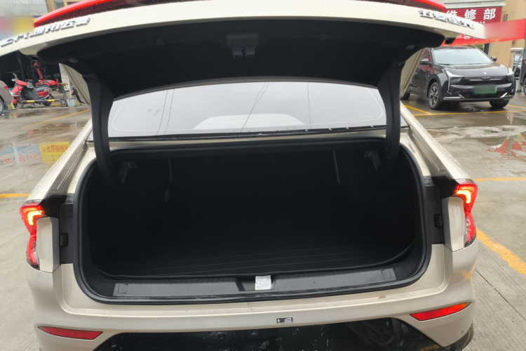 五菱汽车 五菱星光 2024款 共创版 510 进阶型机舱底盘23