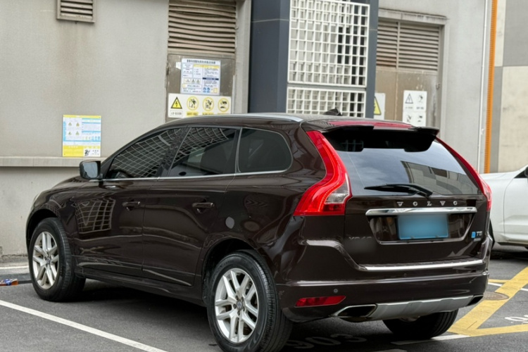 沃尔沃XC60 2017款 T5 智进版车身外观6003