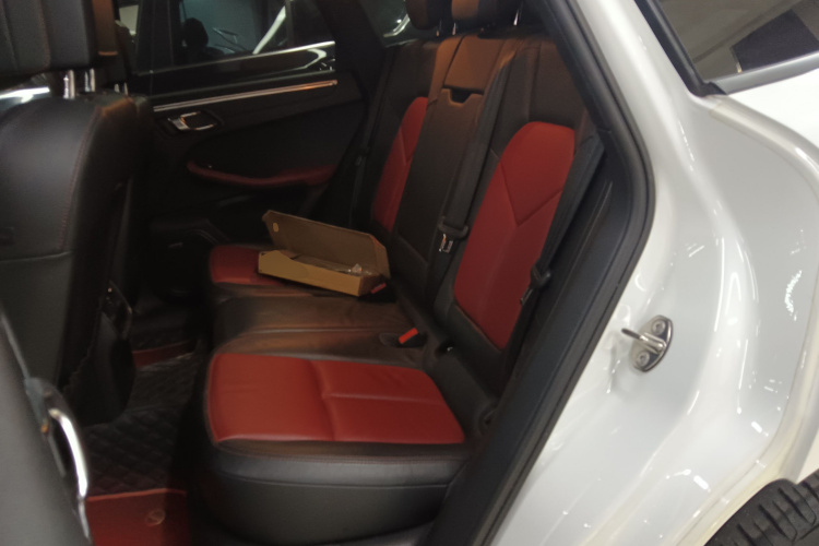 保时捷 2017款  Macan 2.0T中控内饰21