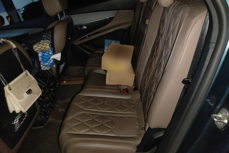 标致5008 2017款 380THP 7座豪华GT版中控内饰21