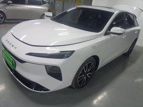 荣威D6 2025款 450km 尊享版