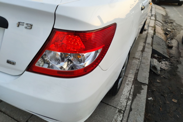 比亚迪F3 2020款 1.5L 手动经典型车身外观9