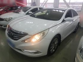 现代 索纳塔 2015款 经典 2.0L 自动豪华版