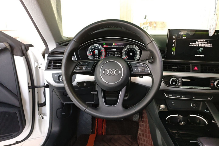 奥迪A5 2023款 Sportback 40 TFSI 时尚动感型中控内饰13