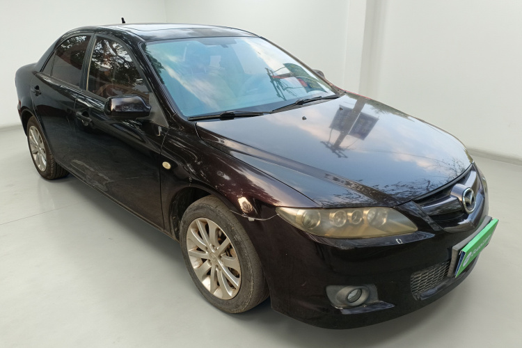 马自达6 2012款 2.0L 自动时尚型车身外观3