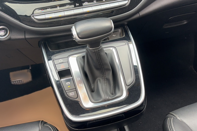 广汽传祺 传祺M6 2021款 270T DCT豪华版（七座）局部细节18