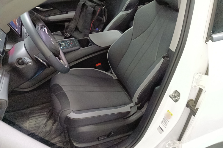 比亚迪 海狮05 DM-i 2025款 DM-i 智驾版 115KM旗舰型中控内饰19