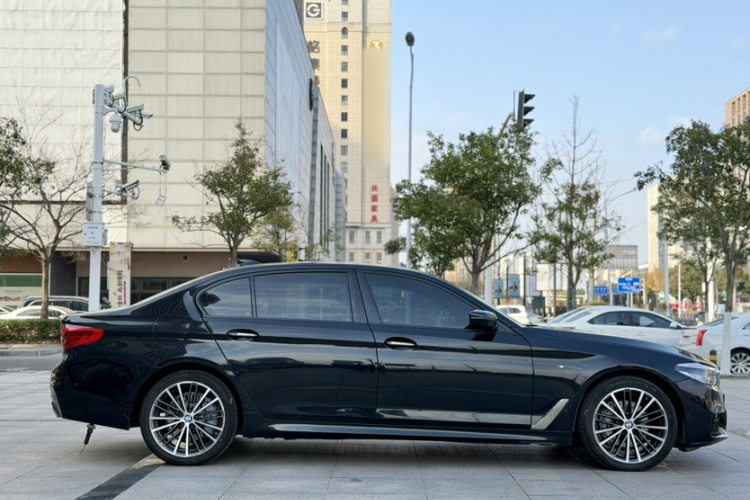 宝马5系 2018款 525Li M运动套装车身外观6007