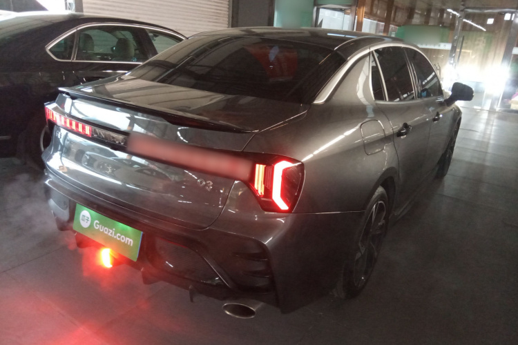 领克03 2025款 1.5TD DCT冠军版Pro车身外观7