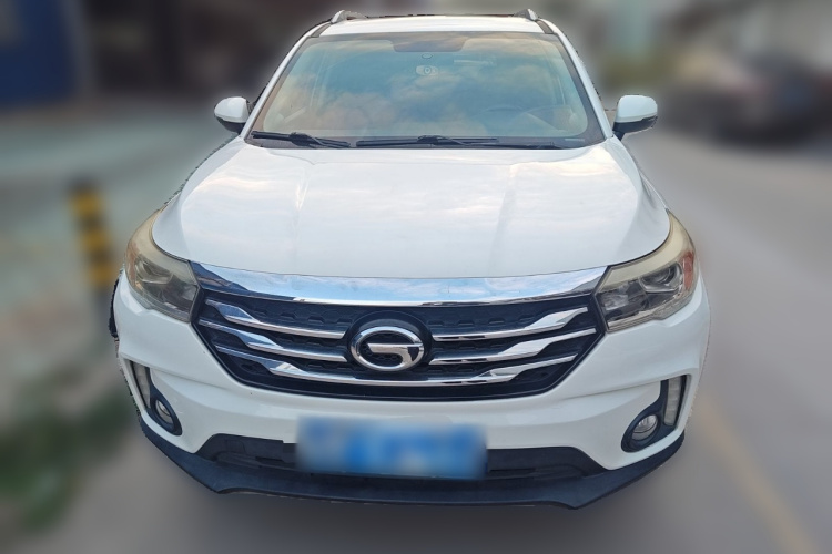 广汽传祺 传祺GS4 2016款 235T G-DCT豪华版车身外观2