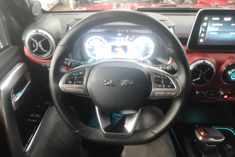 北京BJ40 2023款 2.0T 自动四驱城市猎人版侠客型局部细节13